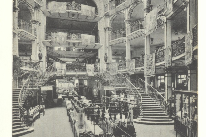 The New Staircase in Au Bon Marche - Frederic Lix - WikiGallery