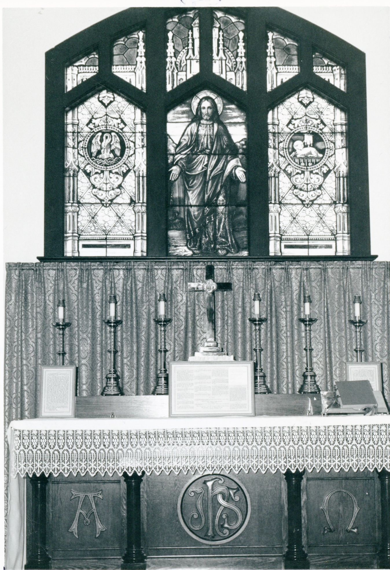 File:Kleinmariazell - Altar Scholastica 2.jpg - Wikimedia Commons